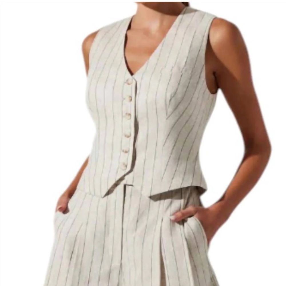 Astr The Label Natural Black Linen Striped Vest size Large - worn once
